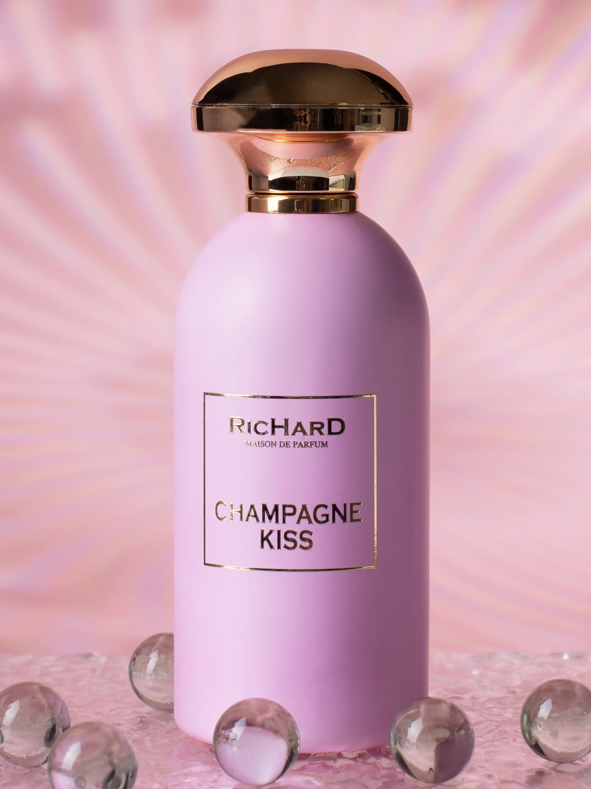RICHARD CHAMPAGNE KISS